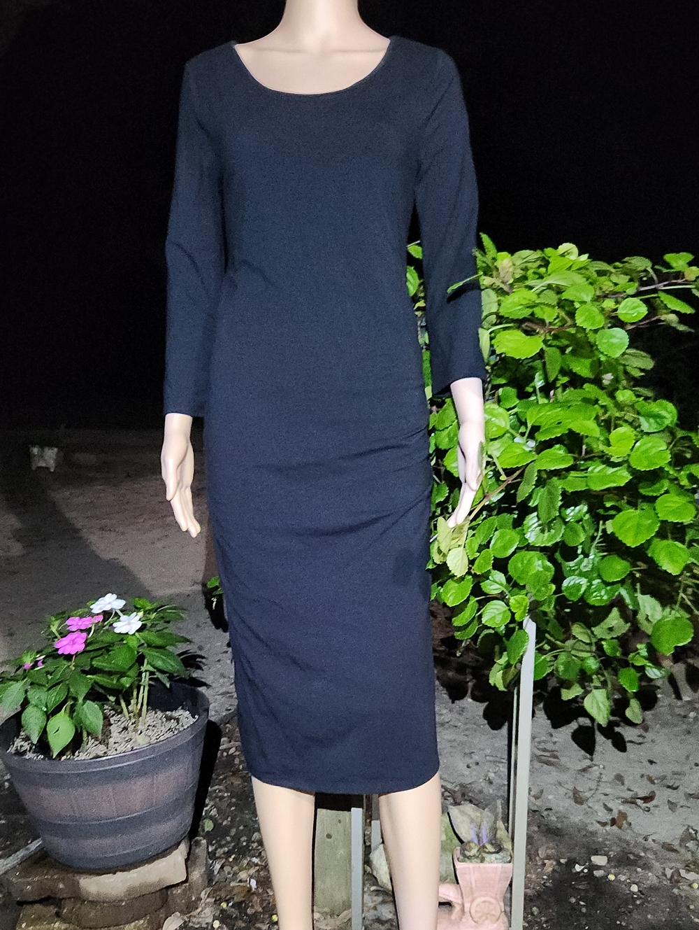 NWT "Ingrid & Isabel" 3/4 Scoop Long Sleeve T-Shirt Dress-black